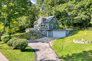 7107 River DRIVE N, West Bend, WI 53090