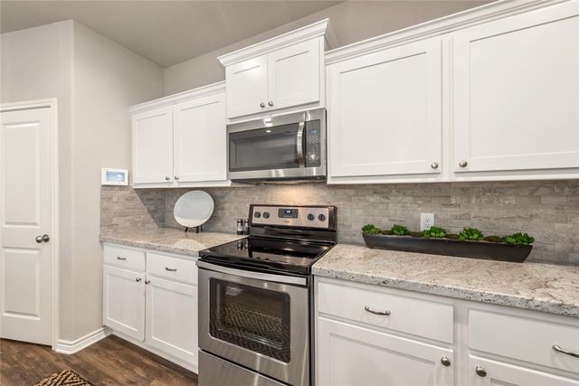 505 Momma Bear Drive, College Station, TX 77845