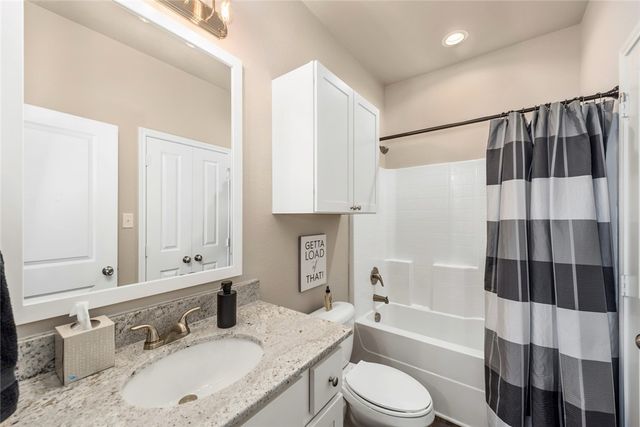 505 Momma Bear Drive, College Station, TX 77845