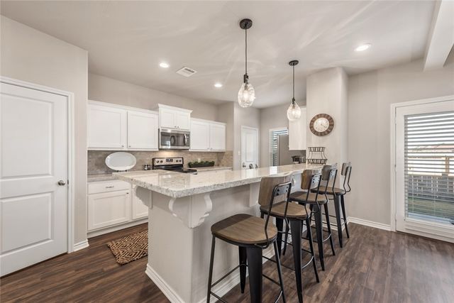 505 Momma Bear Drive, College Station, TX 77845