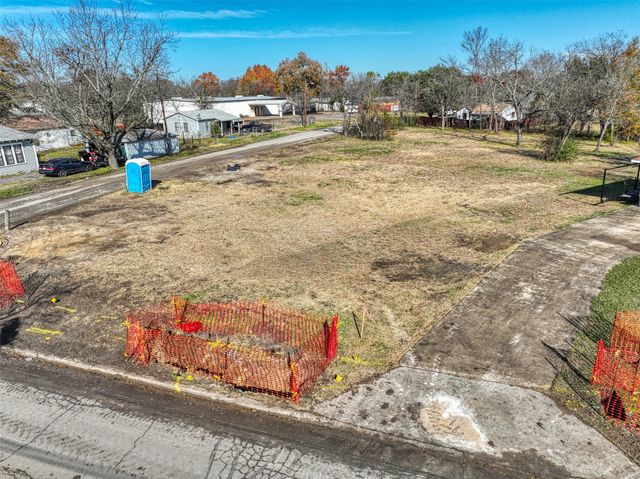 401 Greenwood Street, Terrell, TX 75160