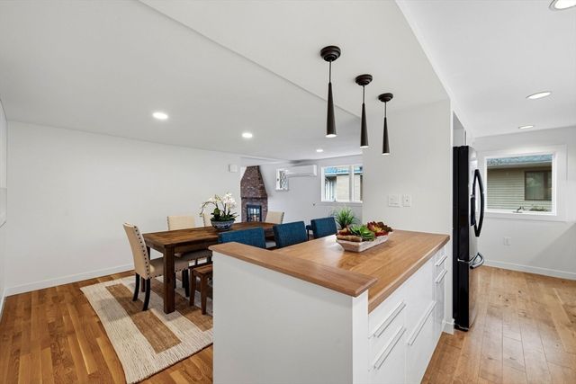 78 Bayview Rd, Marblehead, MA 01945