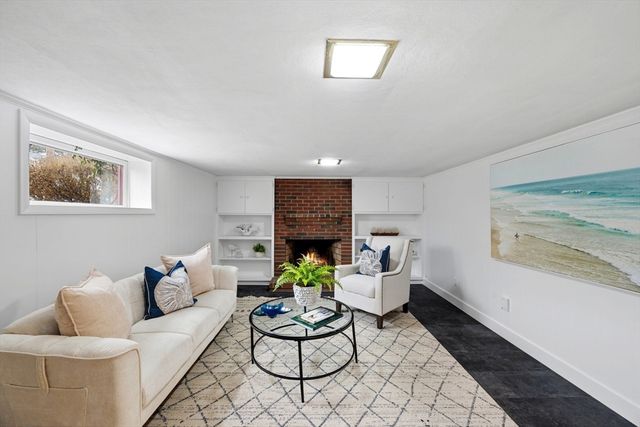 78 Bayview Rd, Marblehead, MA 01945