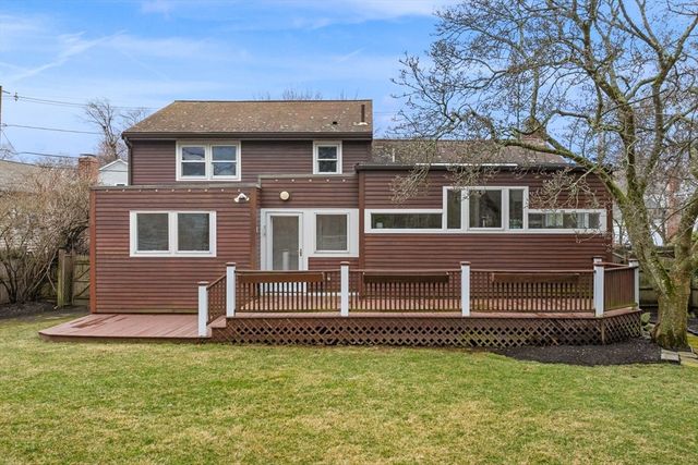 78 Bayview Rd, Marblehead, MA 01945