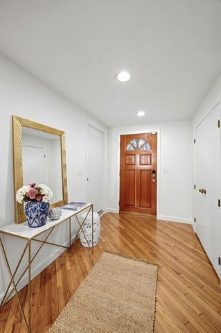 78 Bayview Rd, Marblehead, MA 01945