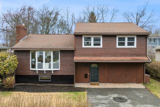 78 Bayview Rd, Marblehead, MA 01945