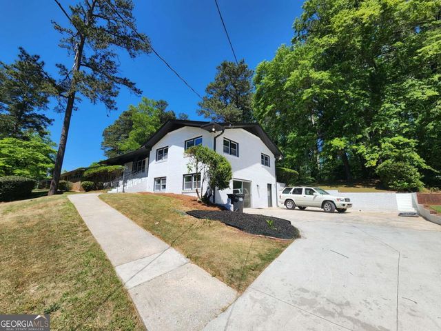 2877 Pine Needle Drive, Atlanta, GA 30344