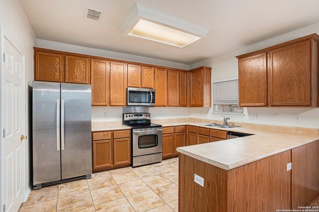 12179 Dawson, San Antonio, TX 78253