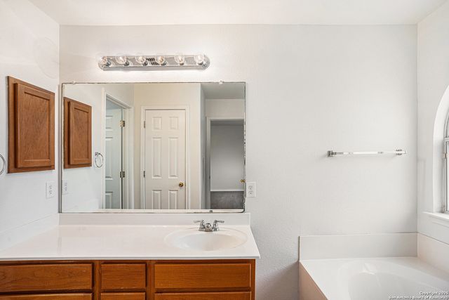 12179 Dawson, San Antonio, TX 78253