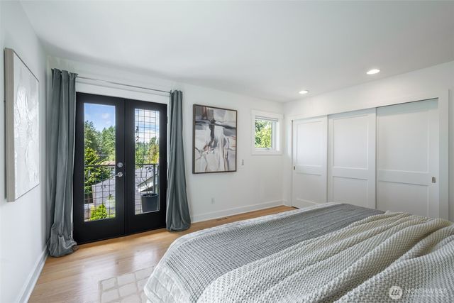 3033 NE 92nd Street, Seattle, WA 98115