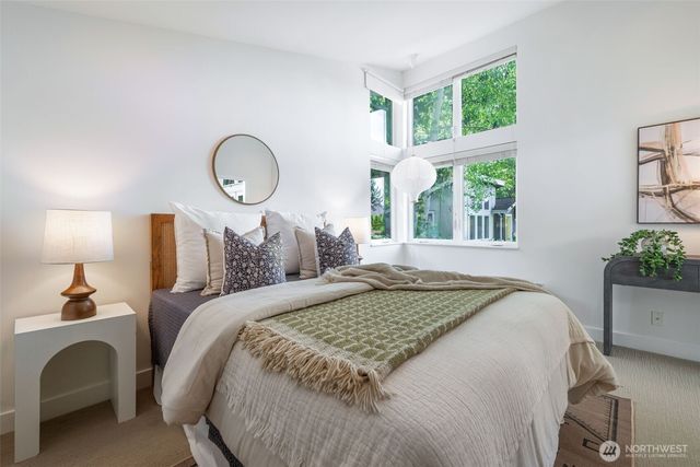 3033 NE 92nd Street, Seattle, WA 98115
