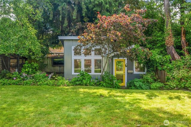 3033 NE 92nd Street, Seattle, WA 98115