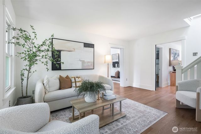 3033 NE 92nd Street, Seattle, WA 98115