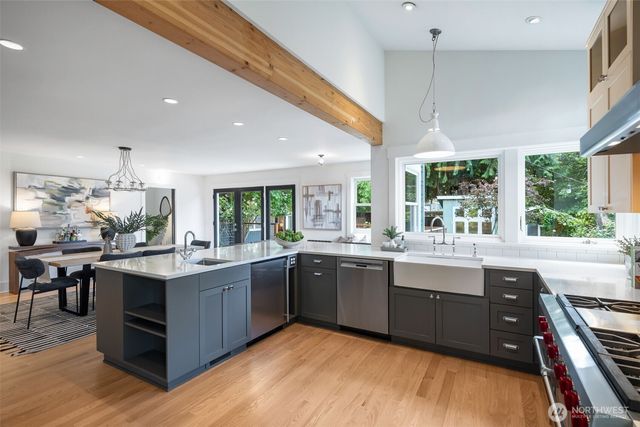 3033 NE 92nd Street, Seattle, WA 98115