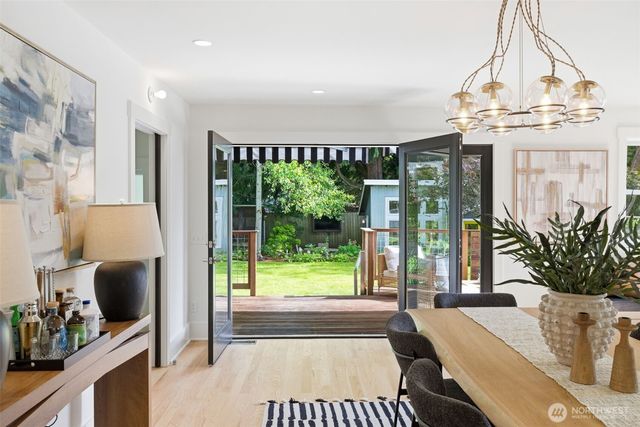 3033 NE 92nd Street, Seattle, WA 98115