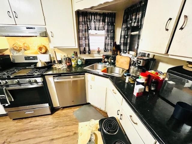 2311 52nd Street, Galveston, TX 77551