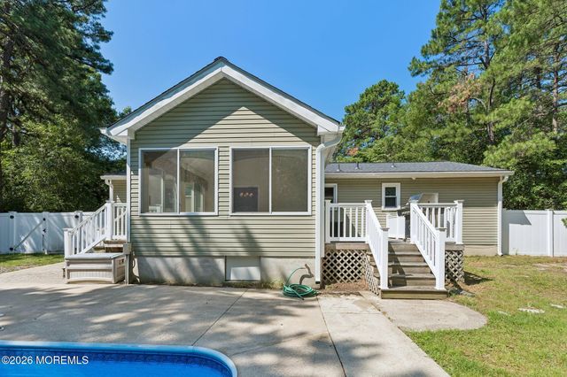 1820 Bayonne Avenue, Whiting, NJ 08759