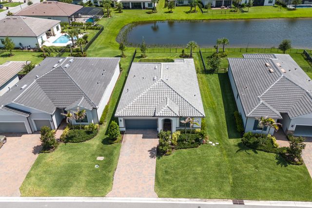 770 SE Courances Drive, Port St. Lucie, Port St Lucie, FL 34984