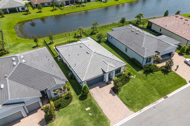 770 SE Courances Drive, Port St. Lucie, Port St Lucie, FL 34984