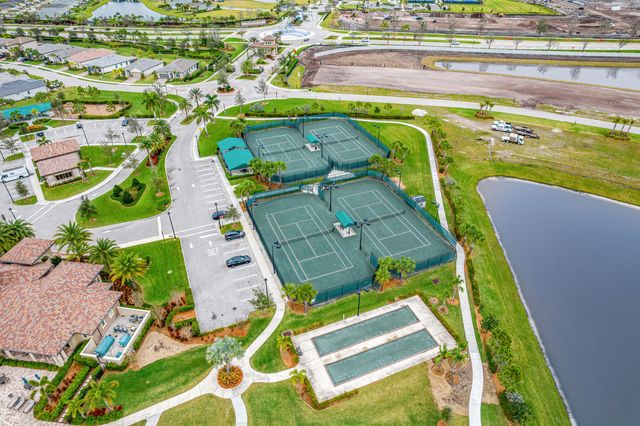770 SE Courances Drive, Port St. Lucie, Port St Lucie, FL 34984