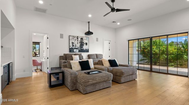 11221 N 75TH Street, Scottsdale, AZ 85260