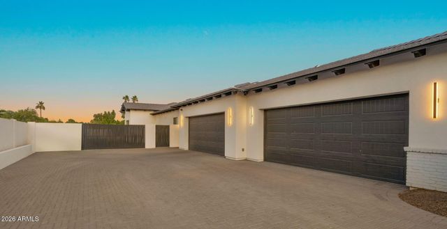 11221 N 75TH Street, Scottsdale, AZ 85260