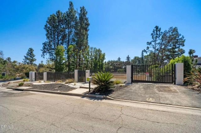 1400 E Palm, Altadena, CA 91001