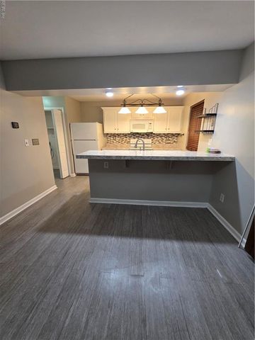 283 Ferdinand CIR, Virginia Beach, VA 23462