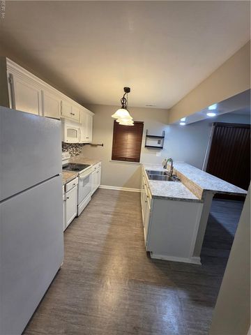 283 Ferdinand CIR, Virginia Beach, VA 23462