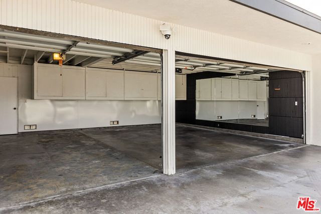 6646 S Bedford Avenue, Los Angeles, CA 90056
