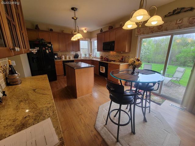 10224 Wellington Drive, Clarkston, MI 48348