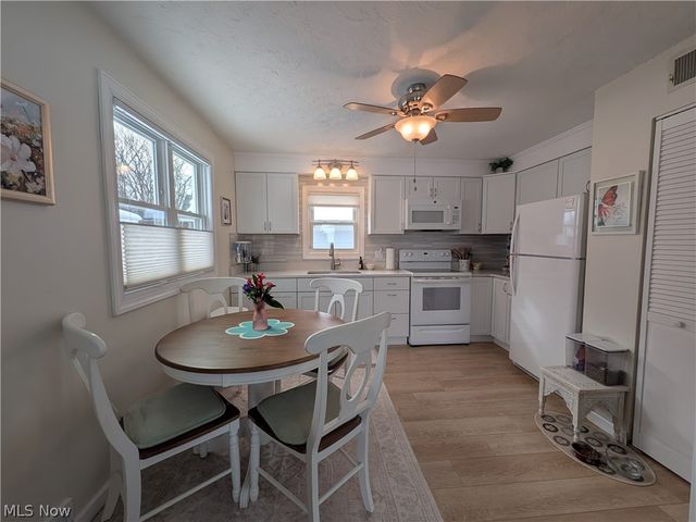 1140 Iroquois Avenue, Mayfield Heights, OH 44124