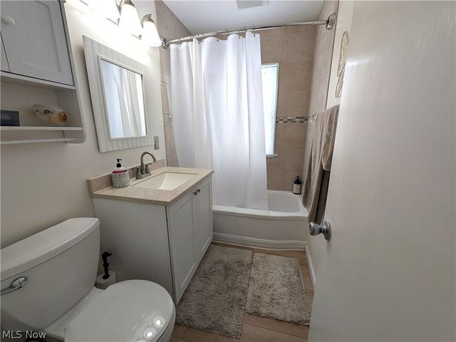 1140 Iroquois Avenue, Mayfield Heights, OH 44124