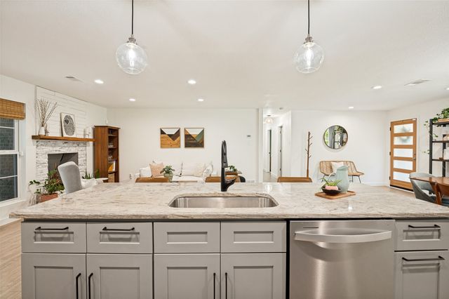 1529 Briarcrest Drive, Dallas, TX 75224