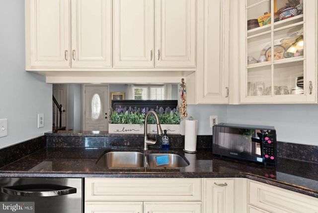 6630 HIGH VALLEY LN, Alexandria, VA 22315