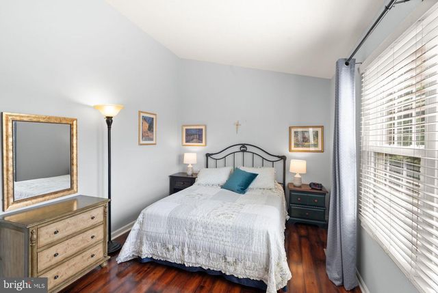 6630 HIGH VALLEY LN, Alexandria, VA 22315