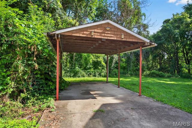 2006 Agnes Street, Alton, IL 62002