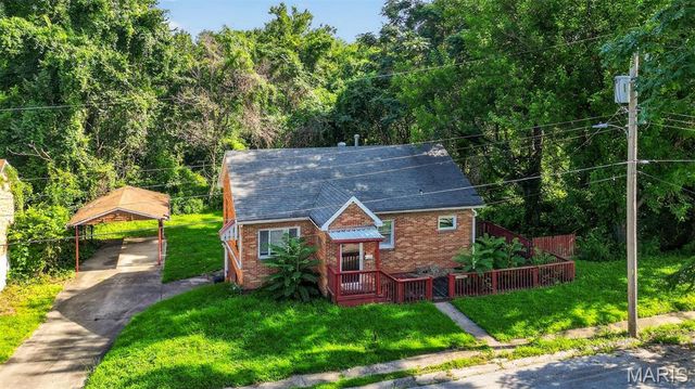 2006 Agnes Street, Alton, IL 62002