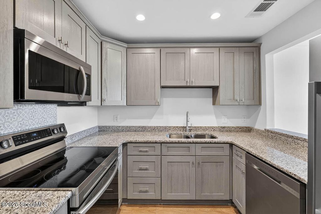 1000 Mallery St Ext, F57, St. Simons Island, GA 31522