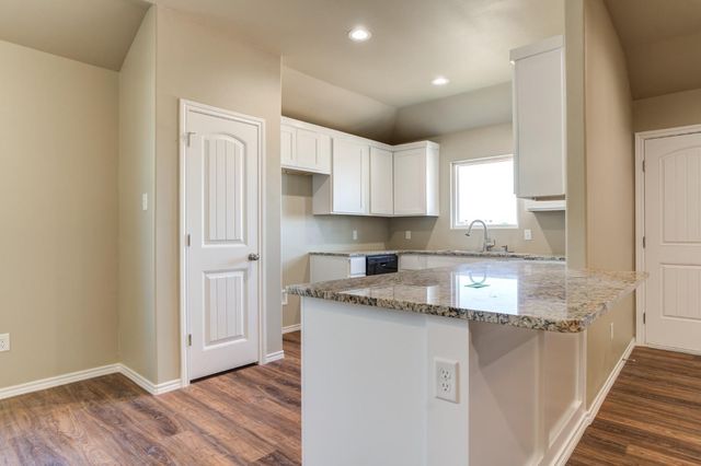 930 E Municipal Drive, Lubbock, TX 79403