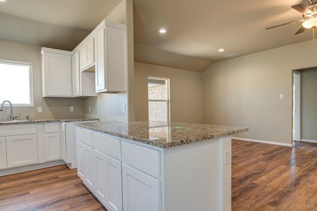 930 E Municipal Drive, Lubbock, TX 79403