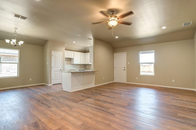 930 E Municipal Drive, Lubbock, TX 79403