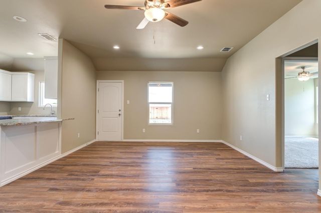 930 E Municipal Drive, Lubbock, TX 79403