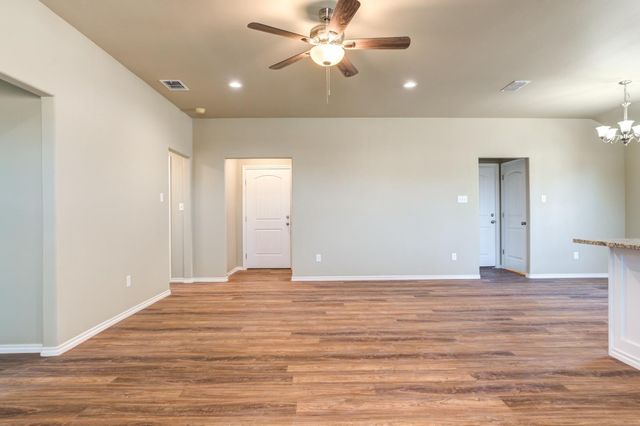 930 E Municipal Drive, Lubbock, TX 79403