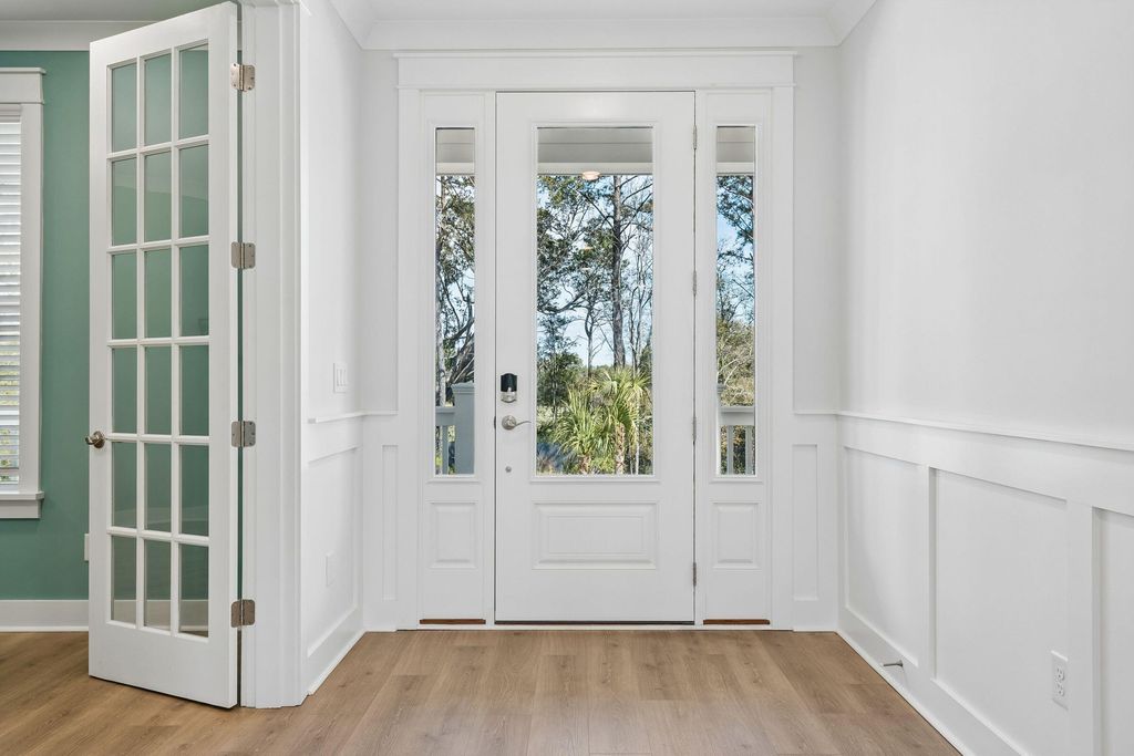 Image 6 of property listing at 1675 Cultivation Lane, Mount Pleasant, SC 29466