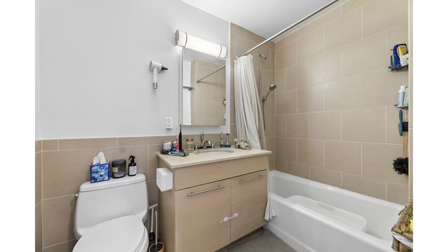 2279 3rd Ave Apt 3A, New York City, NY 10035