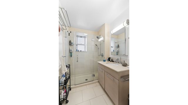 2279 3rd Ave Apt 3A, New York City, NY 10035