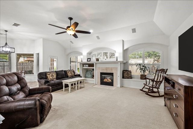 1306 Golden Sun Court, Pasadena, TX 77586