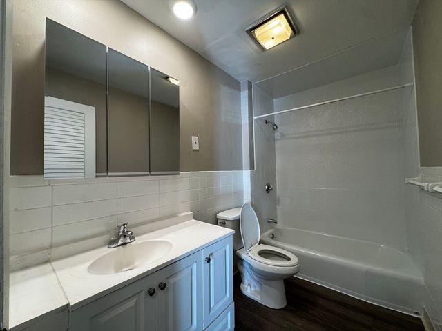 200 Mountain Ave 49, Malden, MA 02148