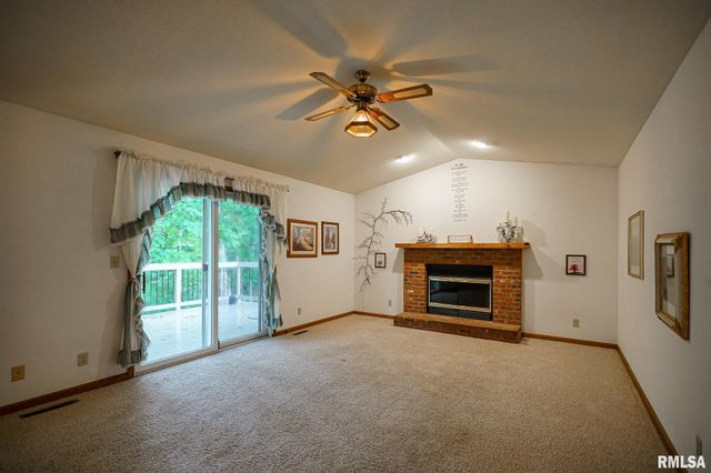 6211 N TEAL WOOD Circle, Peoria, IL 61615